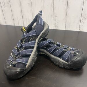 Keen Navy Water/All-Terrain Closed Tod Shoes - Ladies US 9-9.5, Drawstring Laces